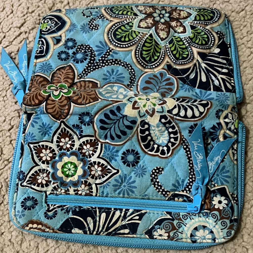 🖤 Vera Bradley Bali Blue Flowers Handbag & Wallet 🖤 - Picture 7 of 12